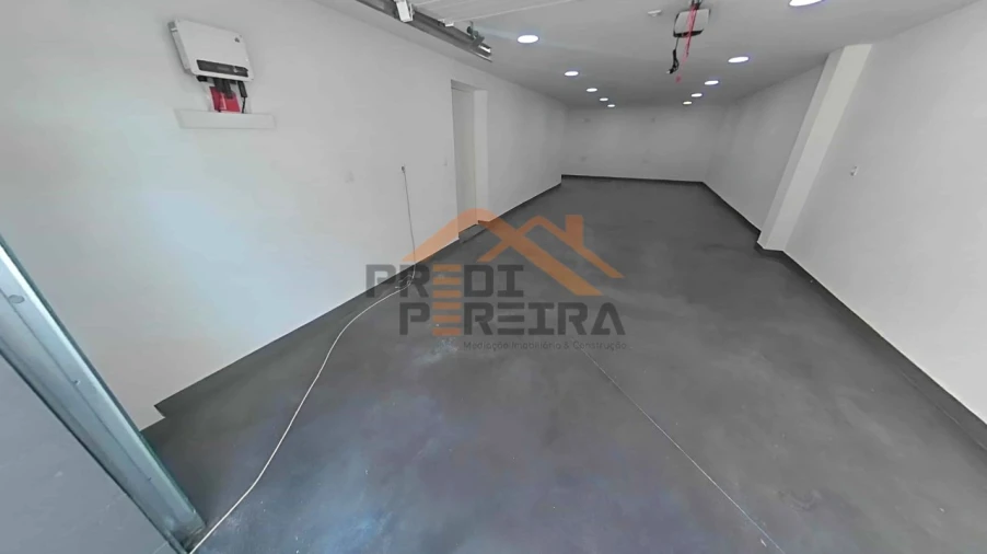 Moradia T4 para Venda em Ramada e Caneças Foto 36