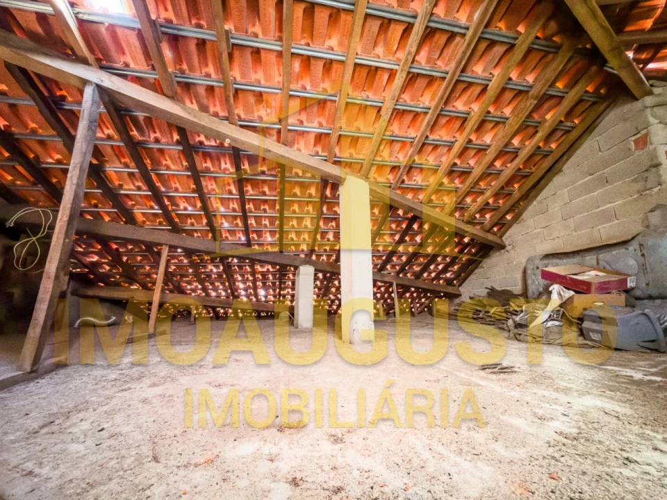 Moradia T3 para Venda em Lamegal Foto 14