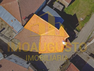 Moradia T3 para Venda em Lamegal