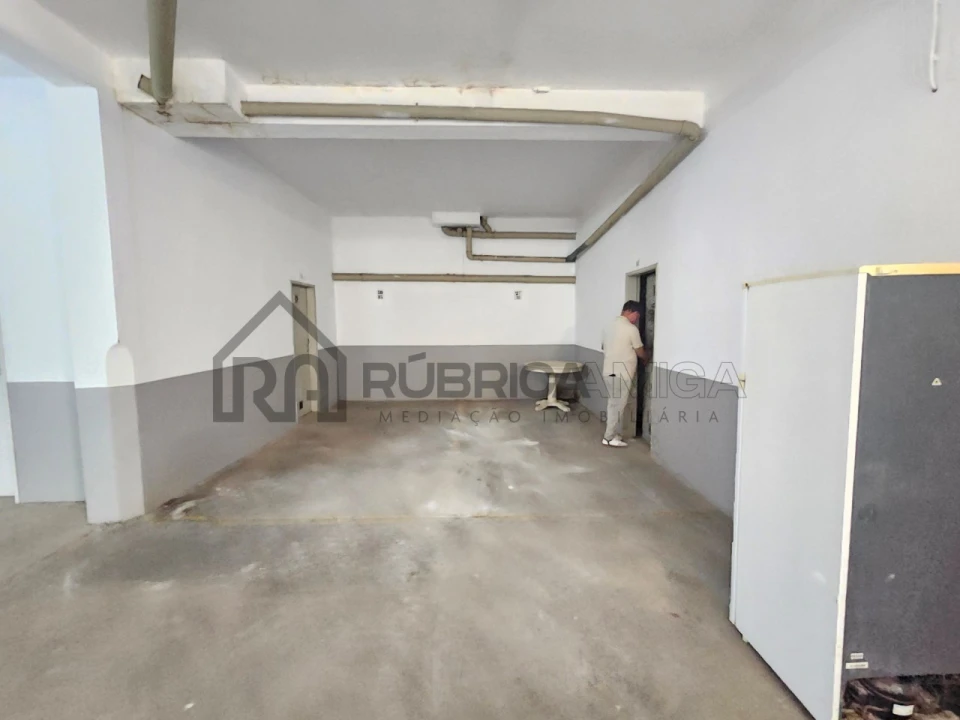 Apartamento T2 para Venda em Quarteira Foto 18