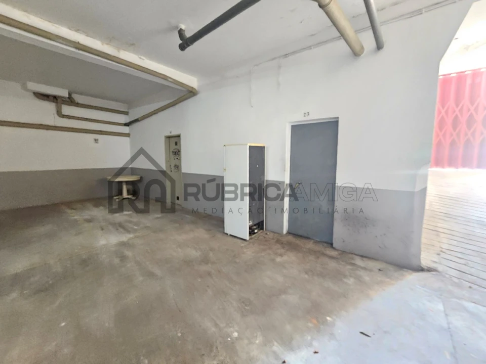 Apartamento T2 para Venda em Quarteira Foto 20