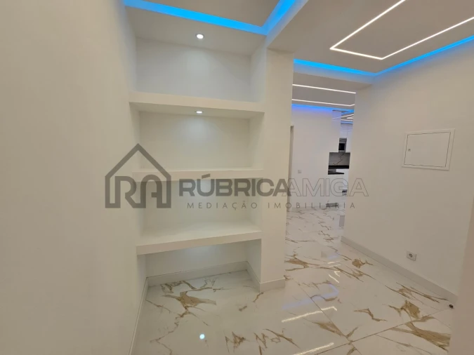 Apartamento T2 para Venda em Quarteira Foto 17