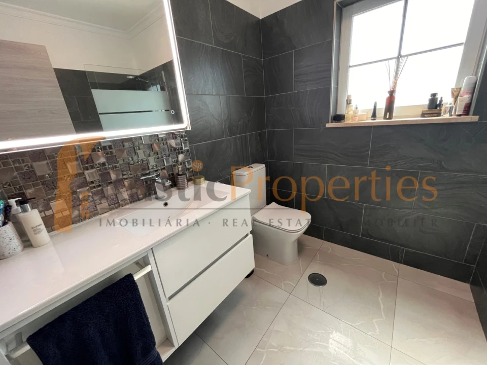 Moradia T5 para Venda em Boliqueime Foto 18