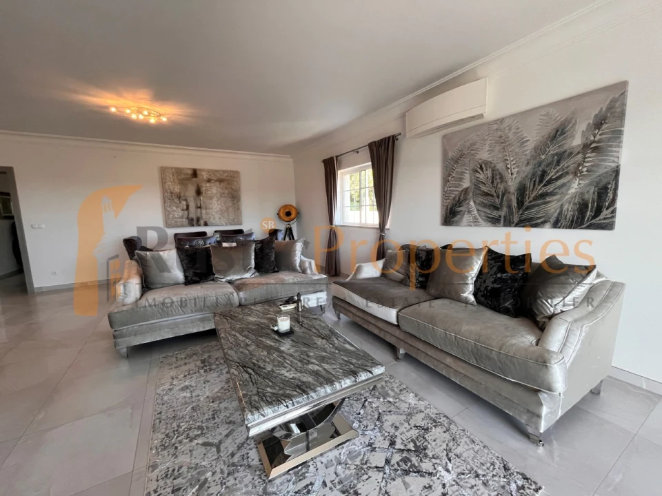 Moradia T5 para Venda em Boliqueime Foto 11