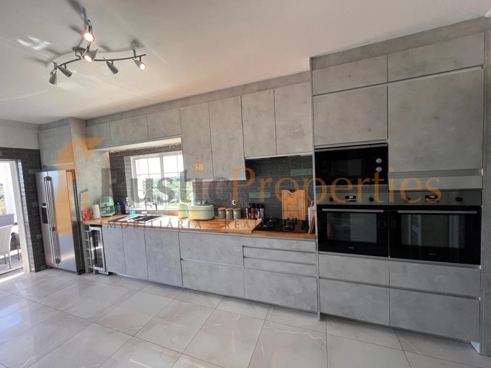 Moradia T5 para Venda em Boliqueime Foto 5