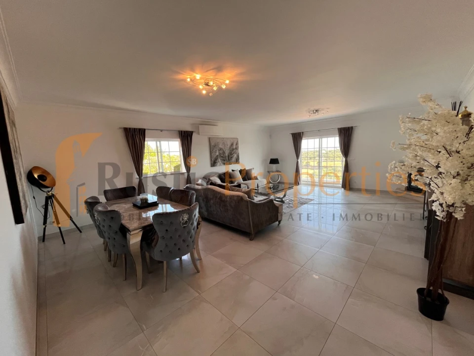 Moradia T5 para Venda em Boliqueime Foto 8