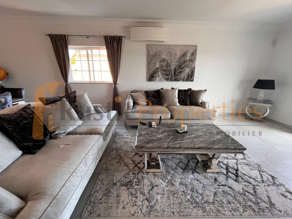 Moradia T5 para Venda em Boliqueime Foto 10