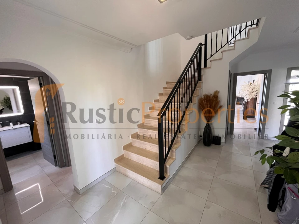 Moradia T5 para Venda em Boliqueime Foto 3