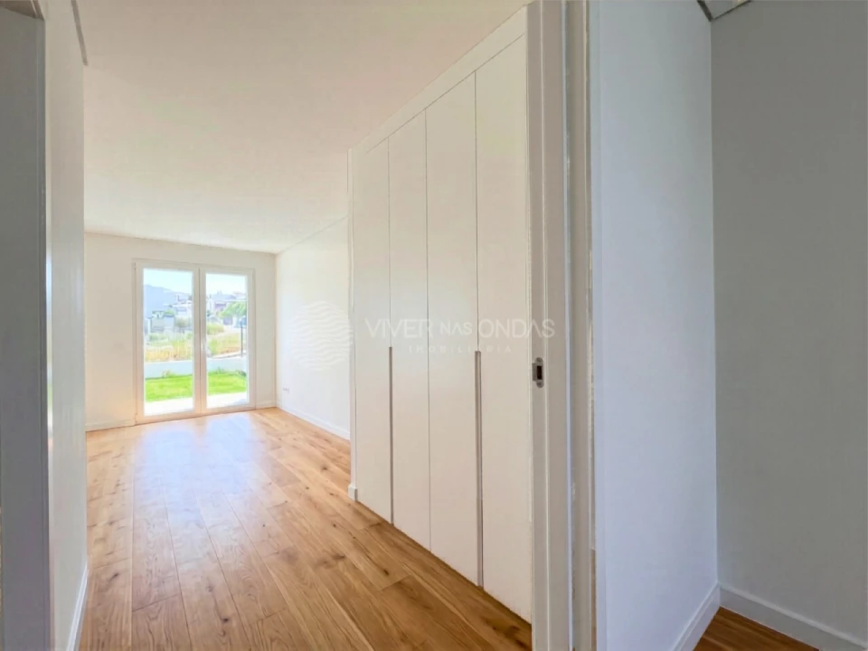 Moradia T4 para Venda em Charneca de Caparica e Sobreda Foto 11