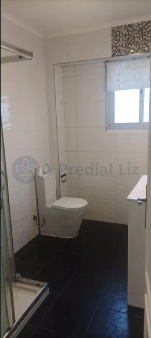 Apartamento T2 para Venda em Venteira