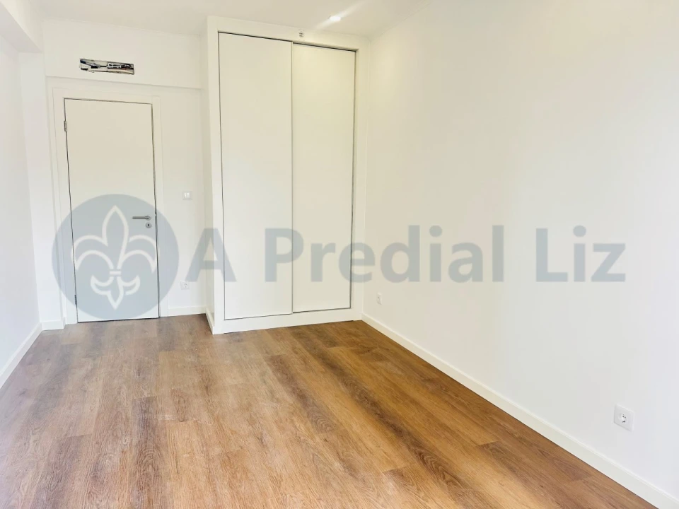 Apartamento T2 para Venda em Venteira Foto 5