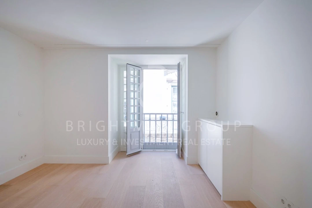 Apartamento T2 para Venda em Santo António Foto 20