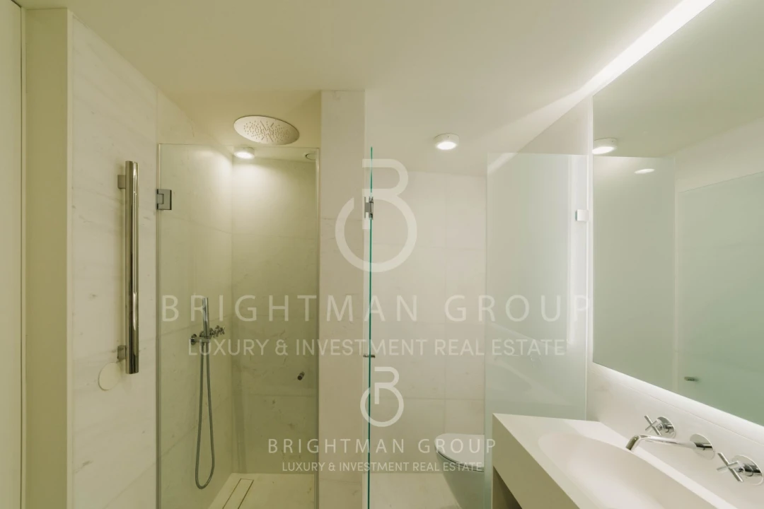 Apartamento T2 para Venda em Santo António Foto 21