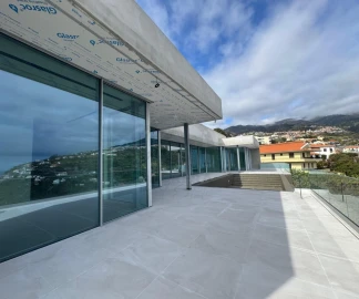 Moradia T4 para Venda em Calheta