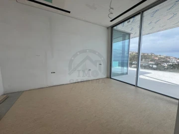 Moradia T4 para Venda em Calheta