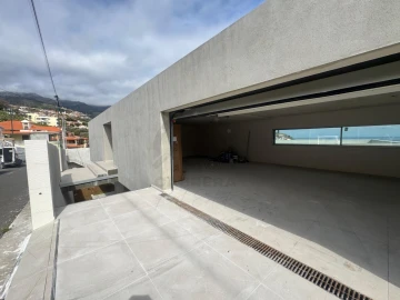 Moradia T4 para Venda em Calheta