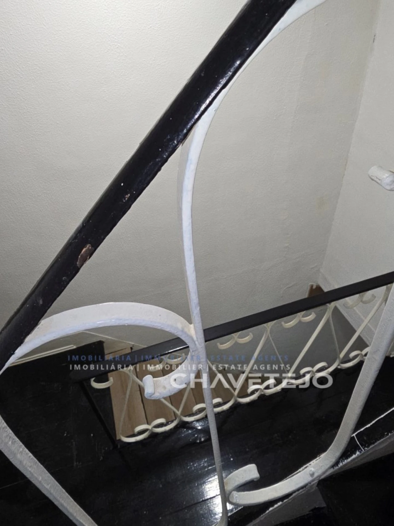 Prédio para Venda em São João Baptista e Santa Maria dos Olivais Foto 21