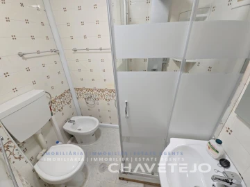 Prédio para Venda em São João Baptista e Santa Maria dos Olivais