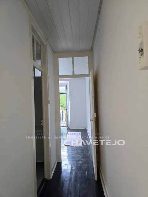 Prédio para Venda em São João Baptista e Santa Maria dos Olivais