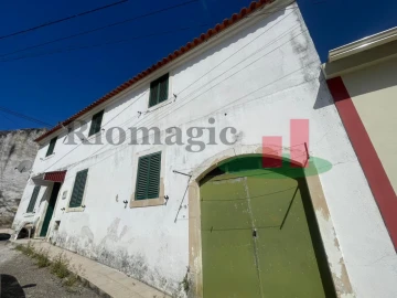 Moradia T4 para Venda em Rio Maior