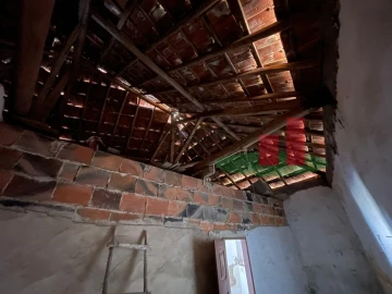Moradia T2 para Venda em São Sebastião
