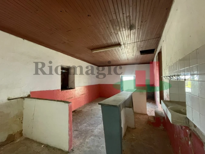 Moradia T2 para Venda em São Sebastião Foto 8
