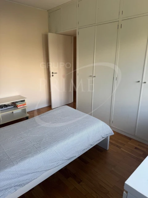 Apartamento T3 para Arrendamento em Aldoar, Foz do Douro e Nevogilde