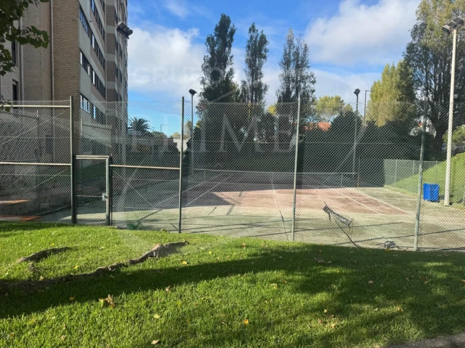Apartamento T3 para Arrendamento em Aldoar, Foz do Douro e Nevogilde Foto 24