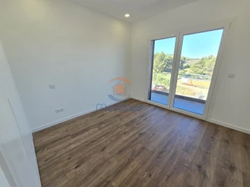 Moradia T5 para Venda em Santa Iria de Azoia, São João da Talha e Bobadela