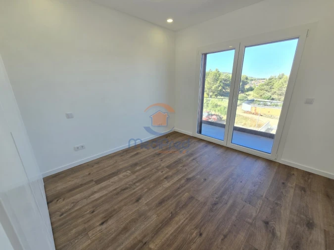 Moradia T5 para Venda em Santa Iria de Azoia, São João da Talha e Bobadela Foto 34