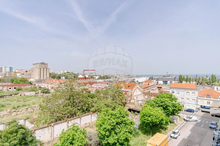 Apartamento T2 para Venda em Almada, Cova da Piedade, Pragal e Cacilhas Foto 14