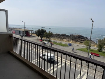 Apartamento T3 para Venda em Aldoar, Foz do Douro e Nevogilde