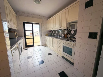 Apartamento T3 para Arrendamento em Vila Franca de Xira