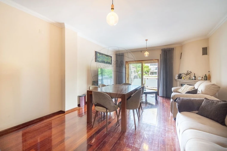 Apartamento T3 para Venda em São João da Madeira Foto 3