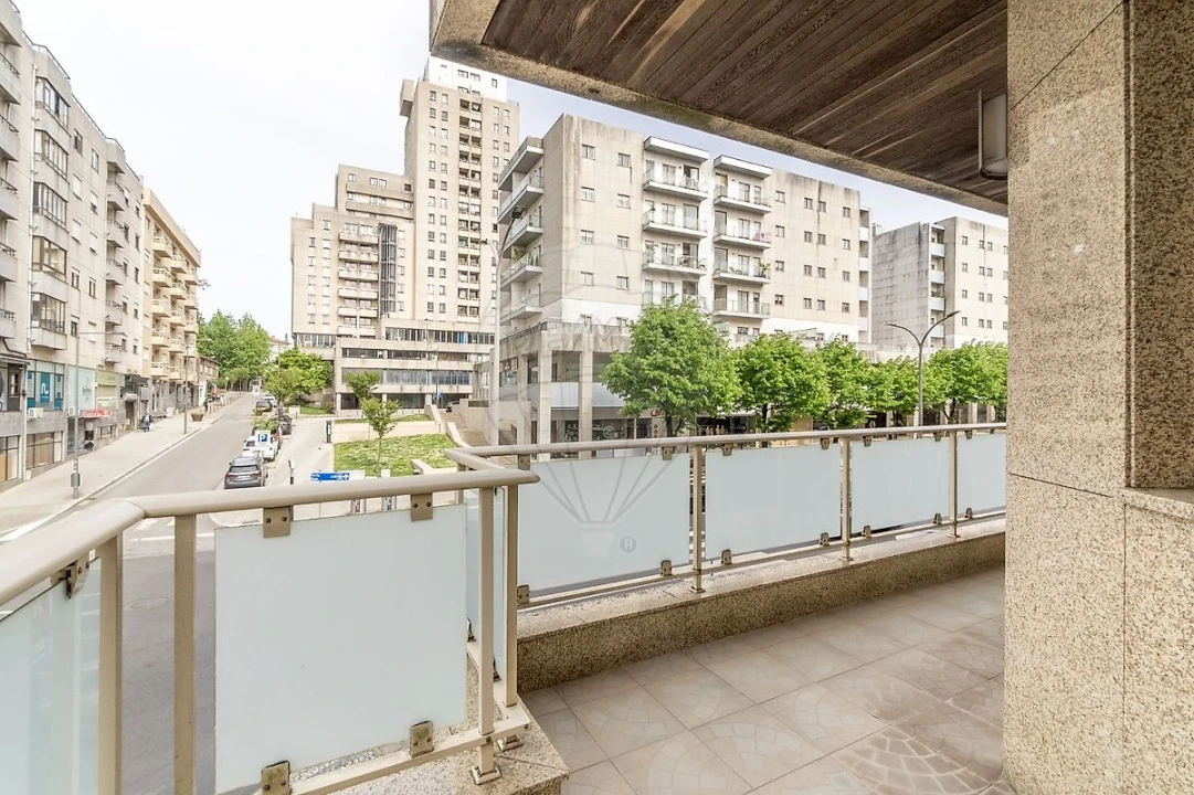 Apartamento T3 para Venda em São João da Madeira Foto 29