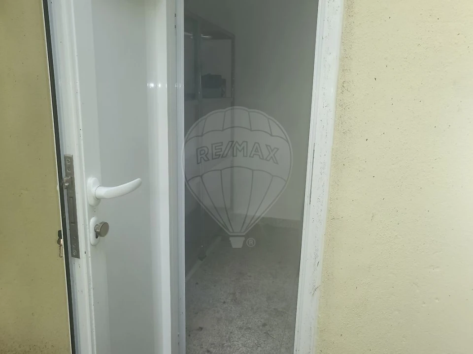 Negócio para Venda em Avenidas Novas Foto 24