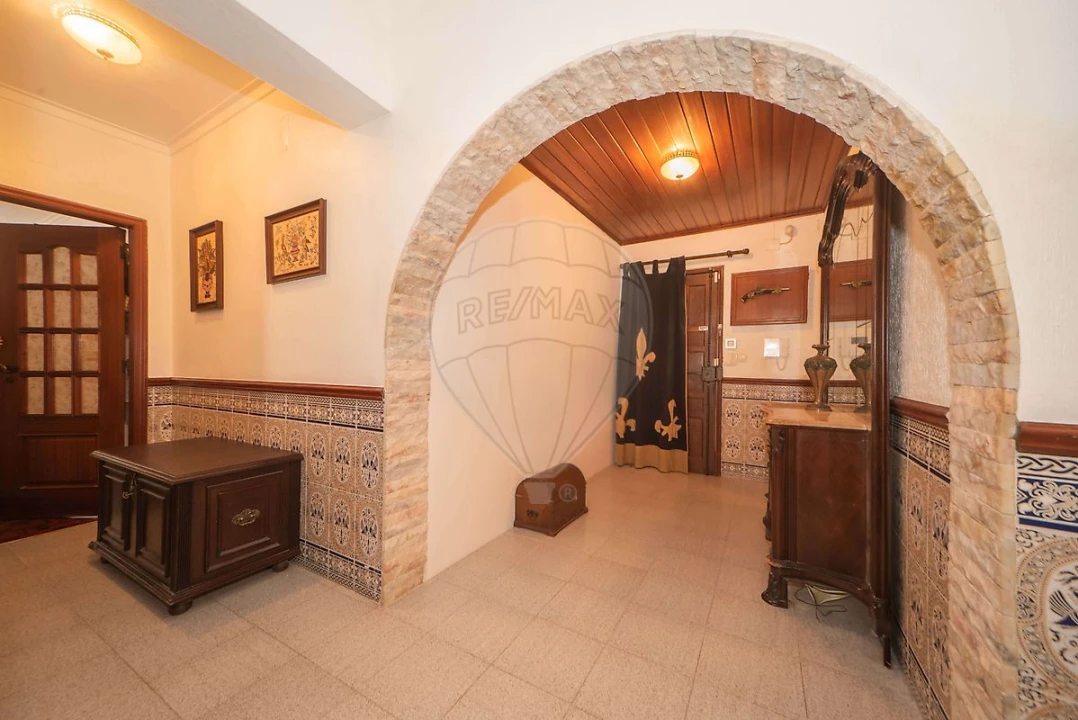 Apartamento T3 para Venda em Massamá e Monte Abraão Foto 8