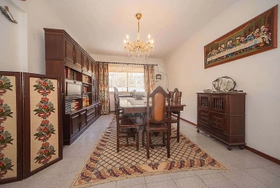 Apartamento T3 para Venda em Massamá e Monte Abraão