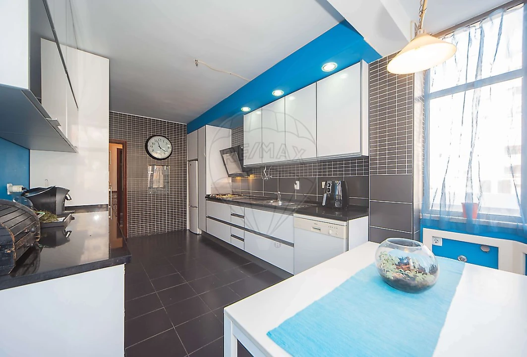 Apartamento T3 para Venda em Massamá e Monte Abraão Foto 20