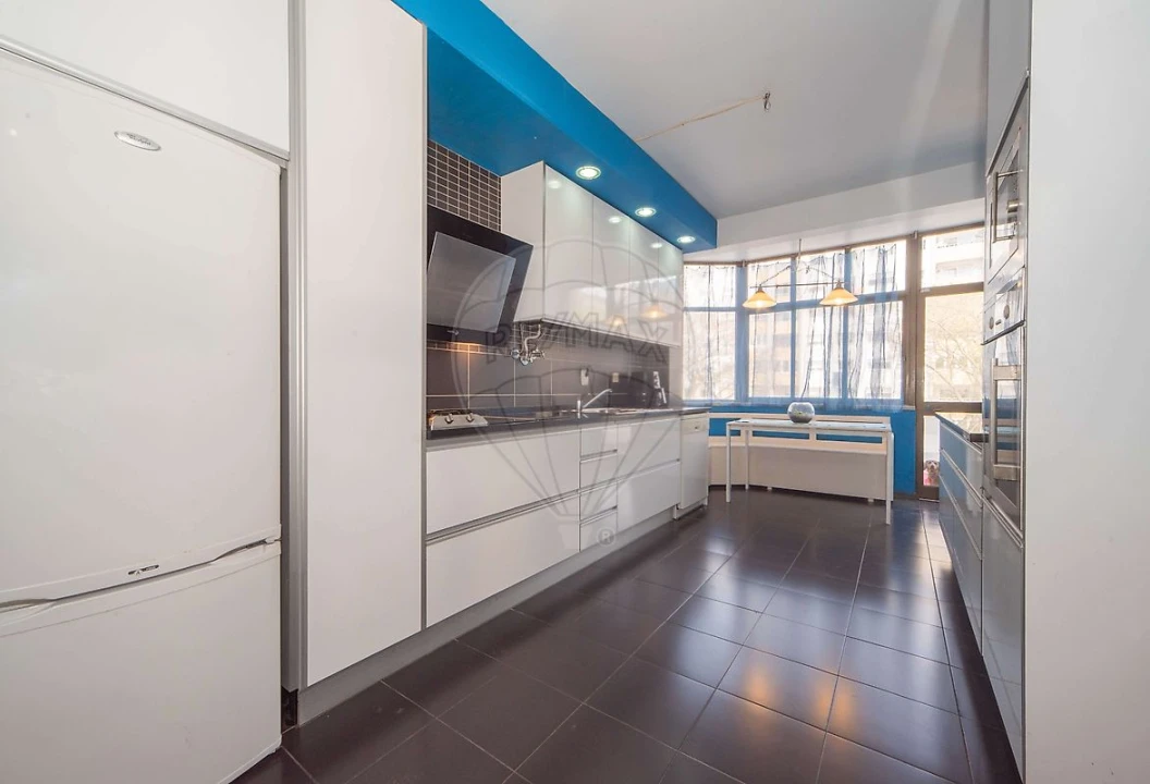 Apartamento T3 para Venda em Massamá e Monte Abraão Foto 19