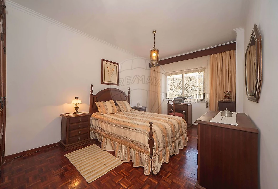 Apartamento T3 para Venda em Massamá e Monte Abraão Foto 17