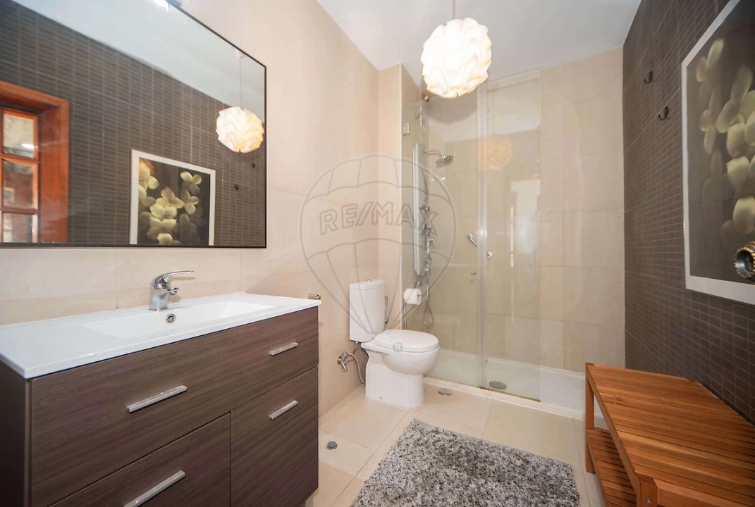 Apartamento T3 para Venda em Massamá e Monte Abraão Foto 25