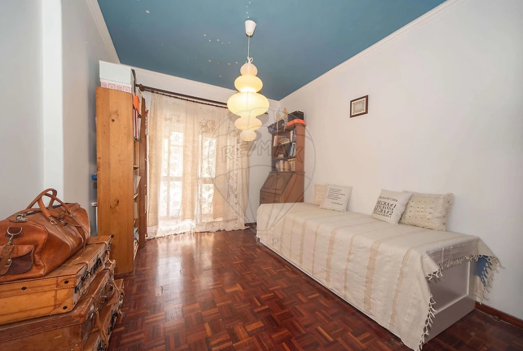 Apartamento T3 para Venda em Massamá e Monte Abraão Foto 40