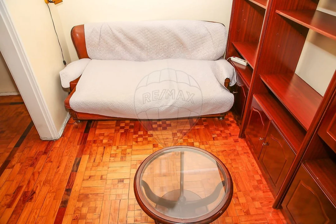 Apartamento T2 para Venda em Sacavém e Prior Velho Foto 14