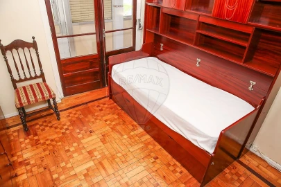 Apartamento T2 para Venda em Sacavém e Prior Velho