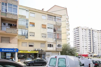 Apartamento T2 para Venda em Sacavém e Prior Velho