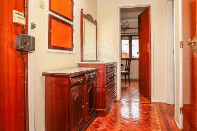 Apartamento T2 para Venda em Sacavém e Prior Velho
