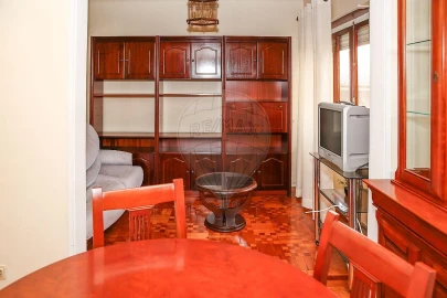 Apartamento T2 para Venda em Sacavém e Prior Velho