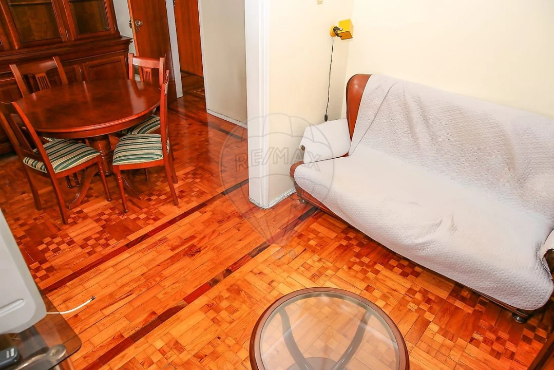 Apartamento T2 para Venda em Sacavém e Prior Velho Foto 18