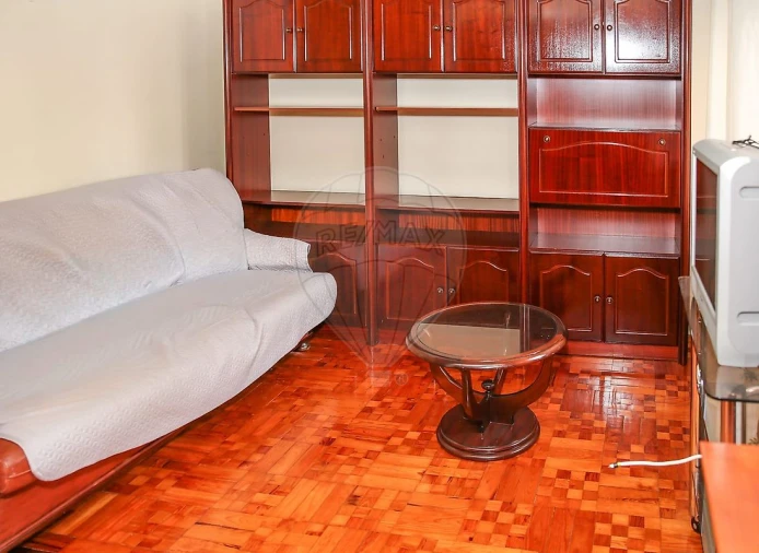 Apartamento T2 para Venda em Sacavém e Prior Velho Foto 7